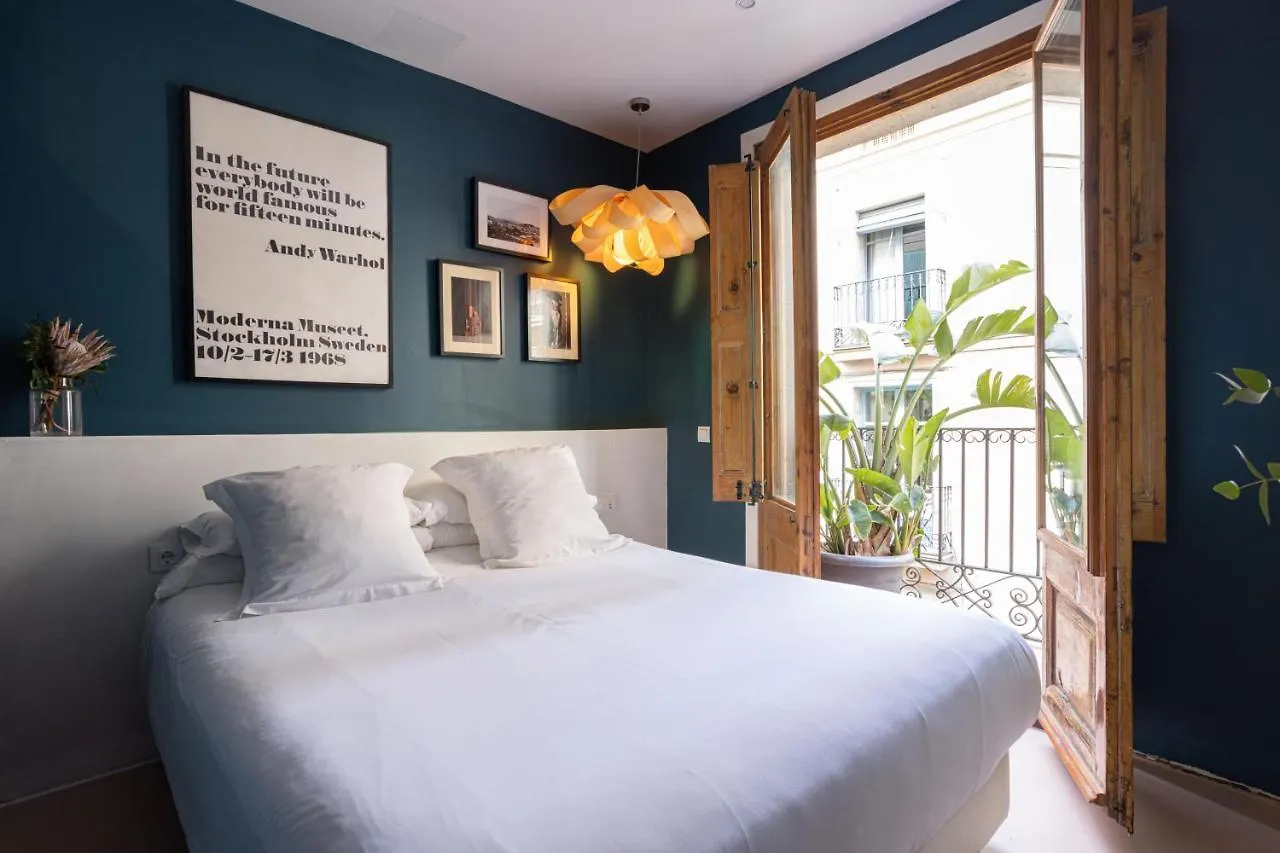 Hostal Sol Y K Barselona 2*,  İspanya