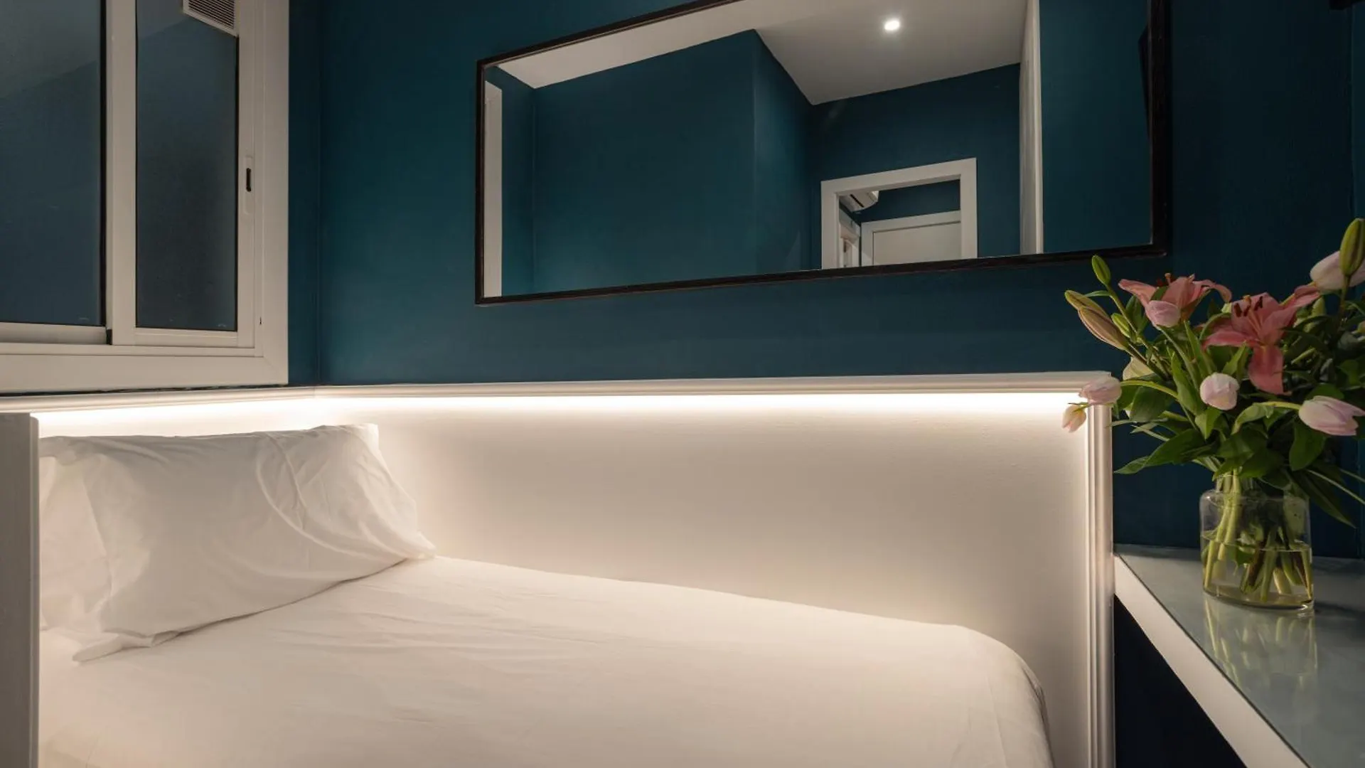 Hostal Sol Y K Barcelona 2*,  Spanyolország