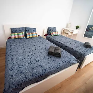 Hostel By Rambla De Catalunya