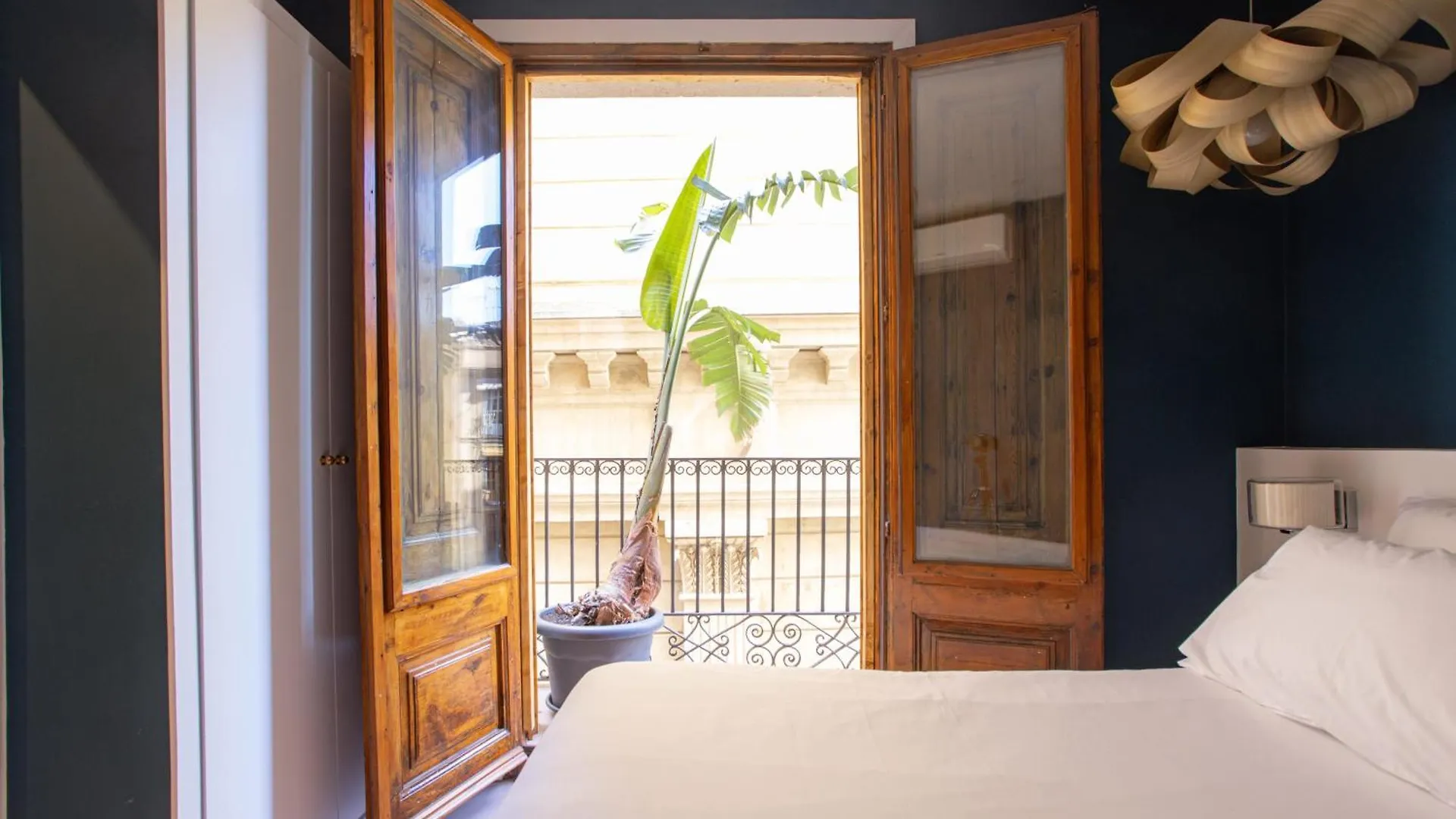 ** Guest house Hostal Sol Y K Barcelona Spain