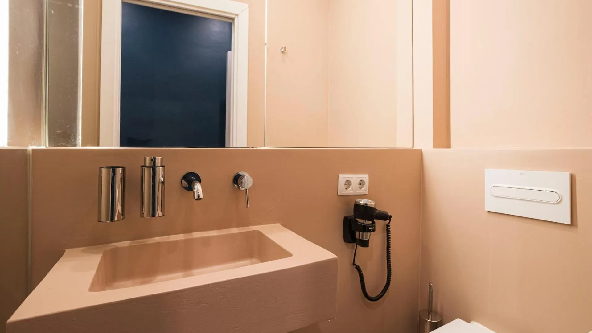 Guest house Hostal Sol Y K Barcelona